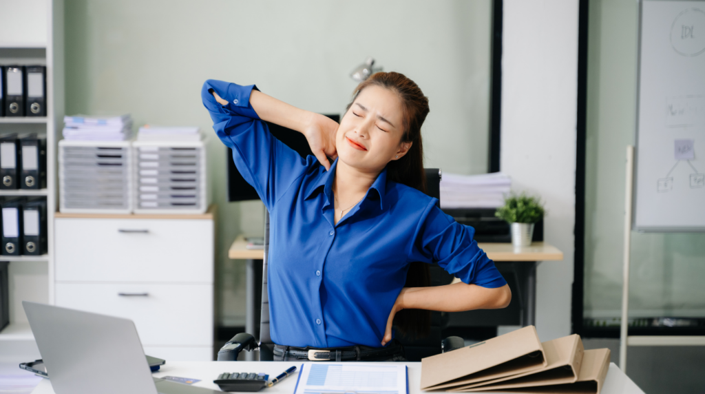 איך להקל על כאבי גב? טיפים ופתרונות יעילים